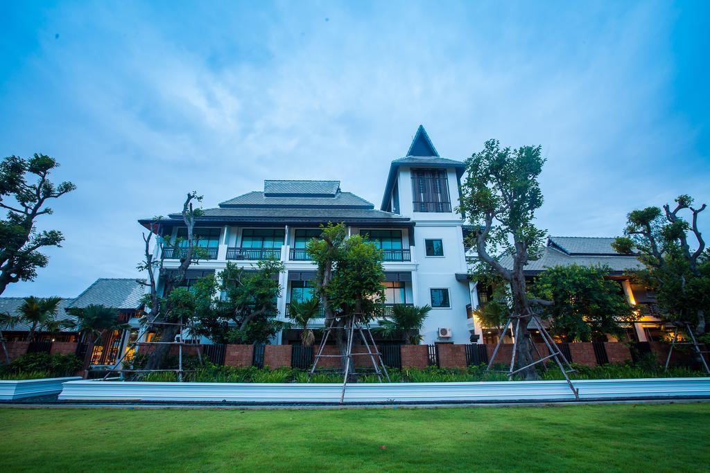 Huernnana Boutique Hotel Phrae Exterior foto