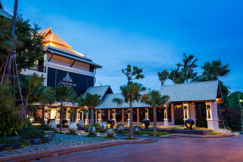 Huernnana Boutique Hotel Phrae Exterior foto